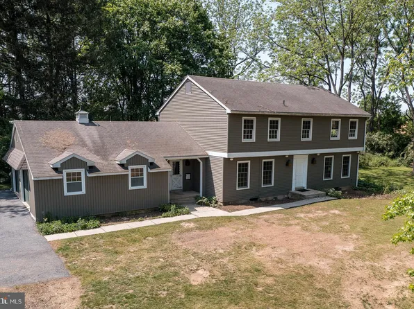 51 Walden Rd, Lebanon, PA 17042
