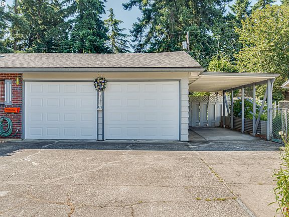 5th image of 8907 NE 59th St