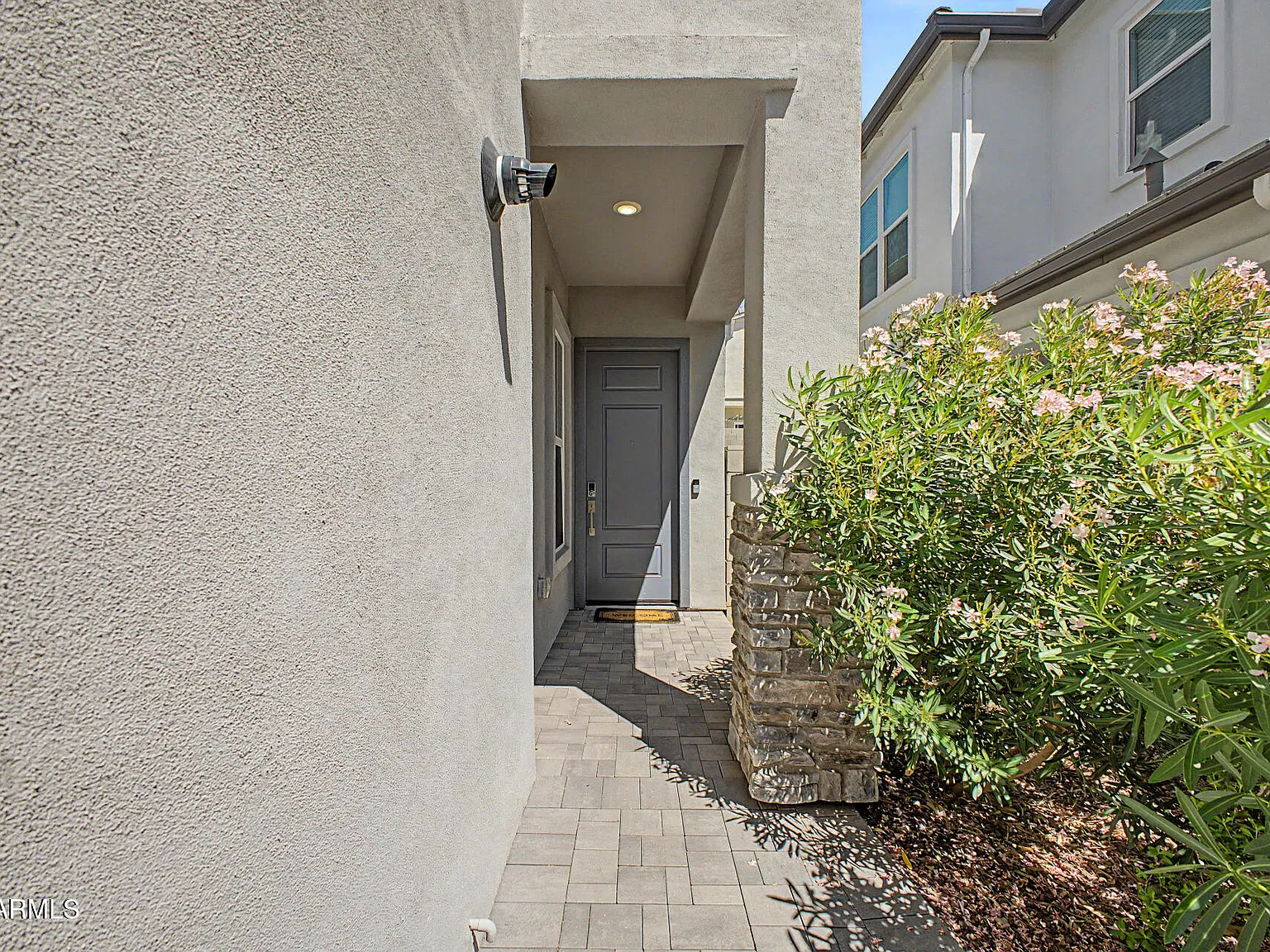 3 bed, 2.5 bath, 2149 sqft, $3,600 — Photo 4