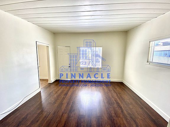 3rd image of 926 N Loma Vista Dr #A