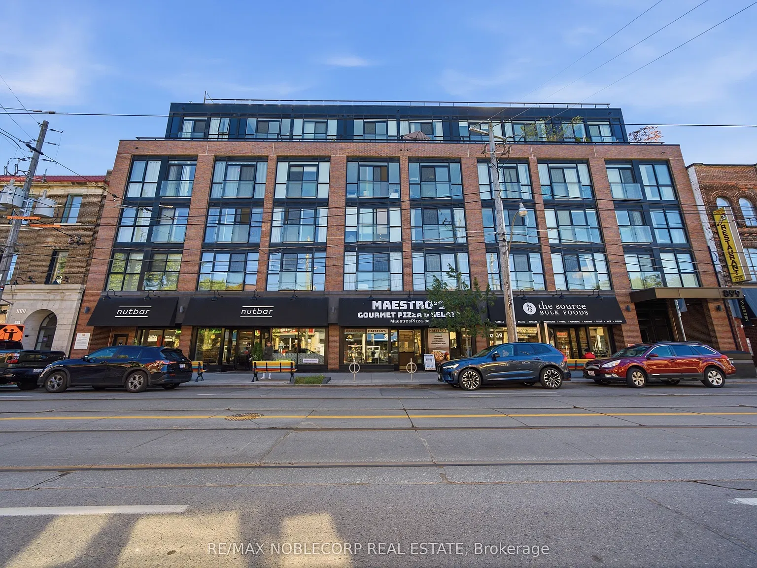 The Logan Residence — Photo 2