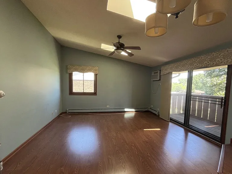 5 Cedar Ct #18 — Photo 1