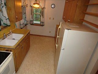 2nd image of 2661 County Road 7