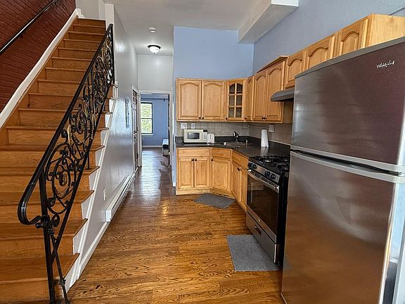 2nd image of 273 Fairmount Ave #2