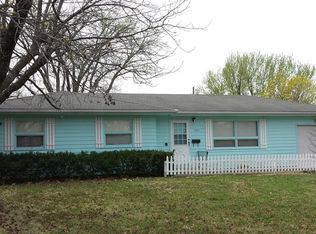 1331 SW 31st St, Topeka, KS 66611