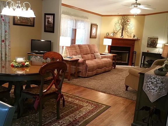 2nd image of 9 Sunrise Blvd #9
