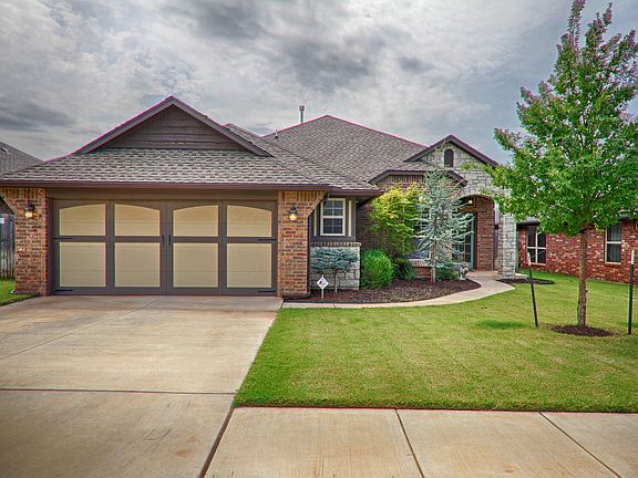 5th image of 19117 Summer Grove Ave