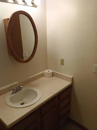 4585 Elliot Ave — Photo 4