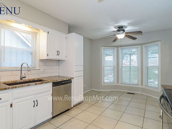 5th image of 7905 N Michigan Ave