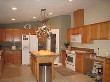 large beautiful kitchen 
