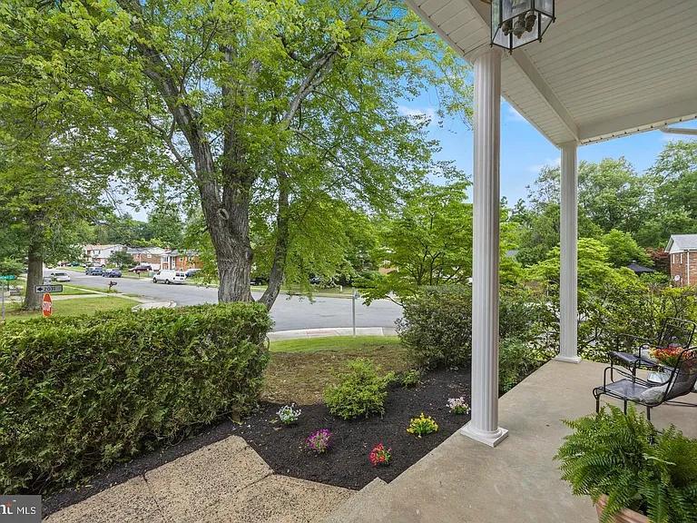 13501 Kelmont Ct — Photo 33