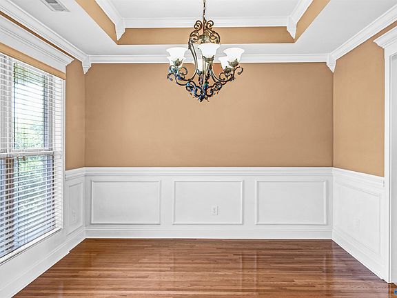 4th image of 206 Wes Ashley Dr