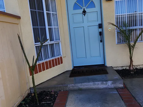 205 Alicante Aisle, Irvine, CA 92614