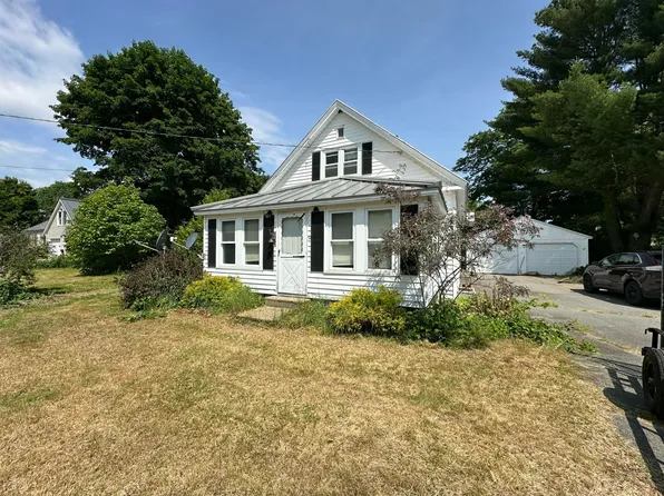 54 Rollins Street, Bingham, ME 04920