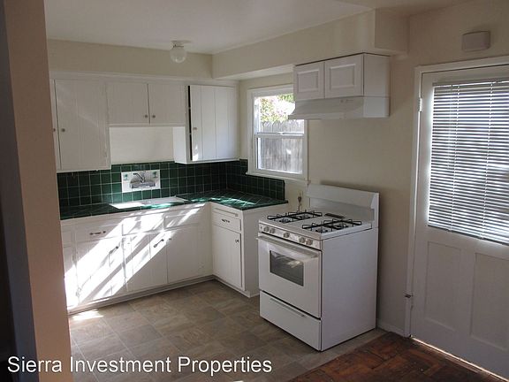 3rd image of 340 N Kenwood St #10968759