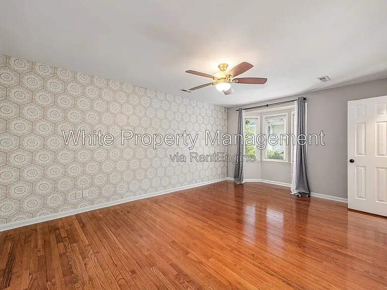 437 Clarkson Green St — Photo 10
