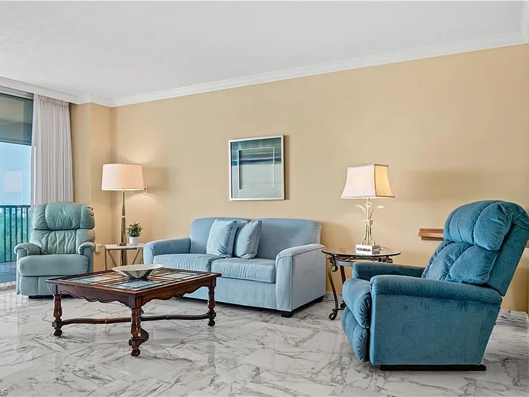 7515 Pelican Bay Blvd #7B — Photo 14