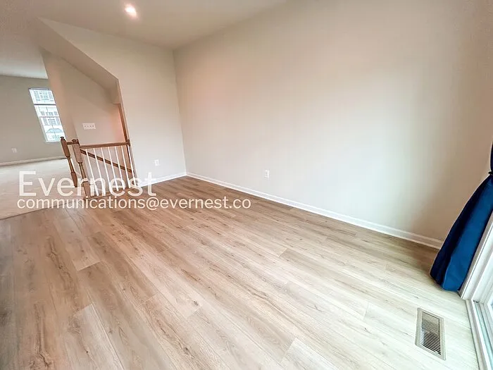 8808 Stevenson Ln — Photo 8