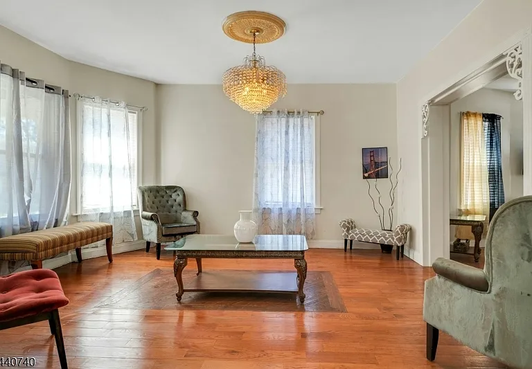 127 S Burnett St #R5-5 — Photo 8