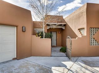 35 Alondra Rd, Santa Fe, NM 87508