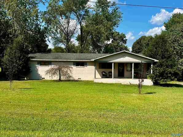 179 Vaughn Dr, Rainsville, AL 35986