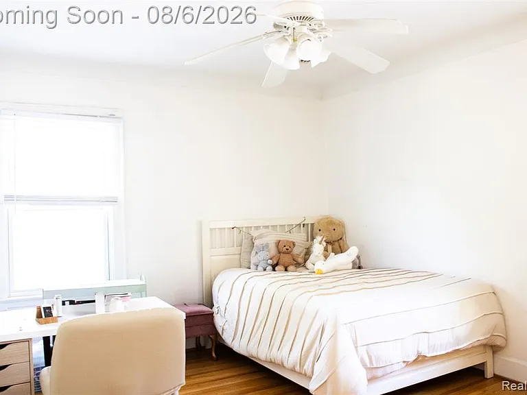 1010 Kensington Ave — Photo 31