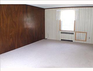3rd image of 949 Jefferson Dr