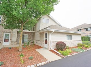 600 Westfield Way, Pewaukee, WI 53072