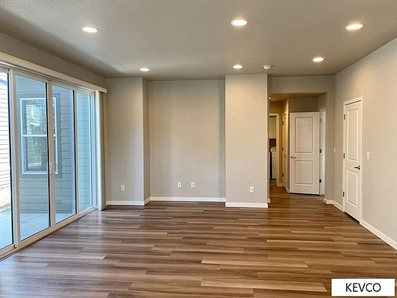 3rd image of 2950 Sykes Dr