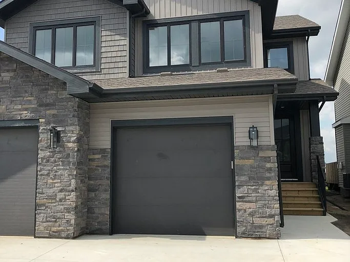 3 bed, 2.5 bath, 1587 sqft, $2,200 — Photo 1