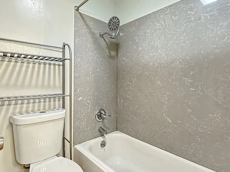 4 Commodore Dr #325 — Photo 19