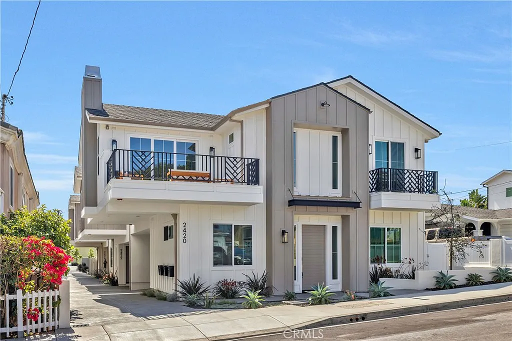4 bed, 2039 sqft, $8,995 — Photo 1