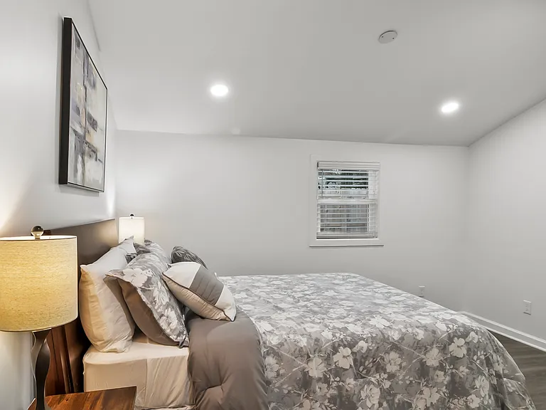 1135 Hillcrest Dr SE — Photo 14