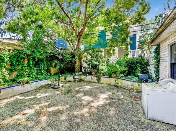 511 Argyle Road image 17 of 19