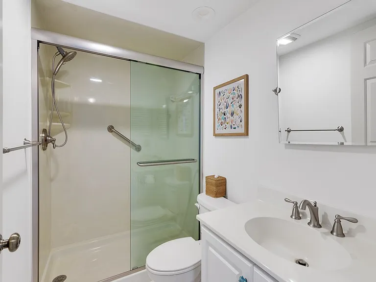 300 Harbour Dr #308E — Photo 13