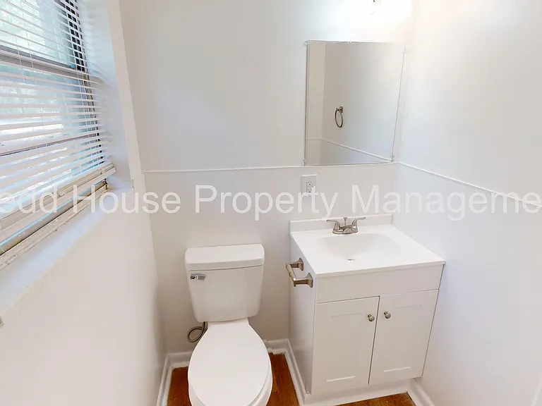 502 Fitzsimmons St — Photo 19