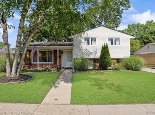 43121 Donley Dr, Sterling Heights, MI 48314