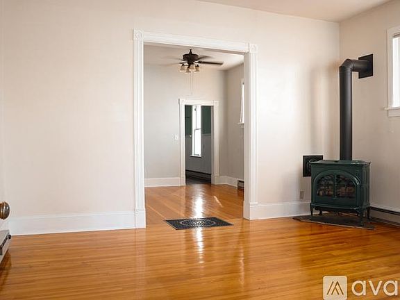 2nd image of 1105 8th Ave