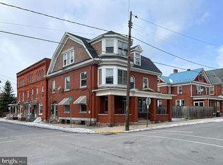 401 5th St, Huntingdon, PA 16652