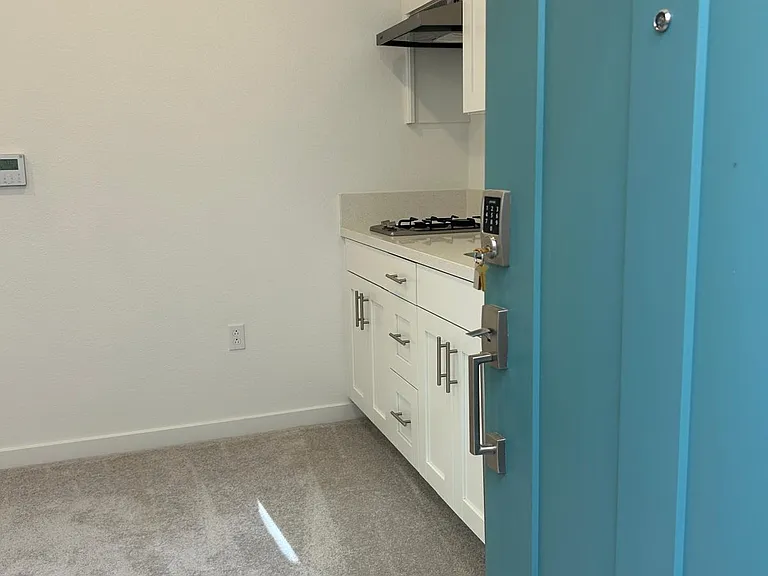 16560 Barrett Ct — Photo 2