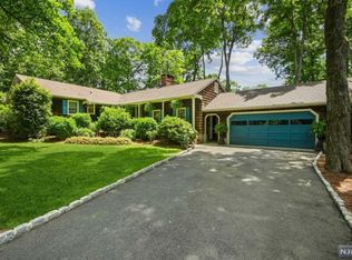 21 Primrose Trl, Morristown, NJ 07960