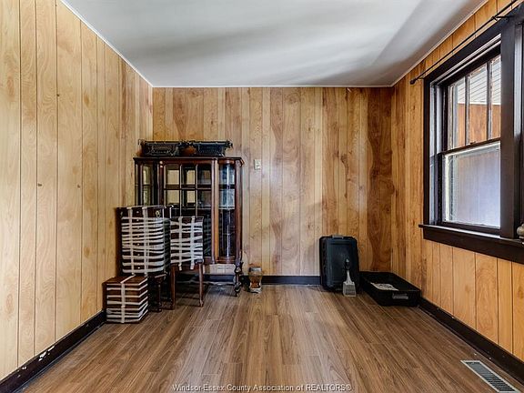 5th image of 114 Aberdeen St