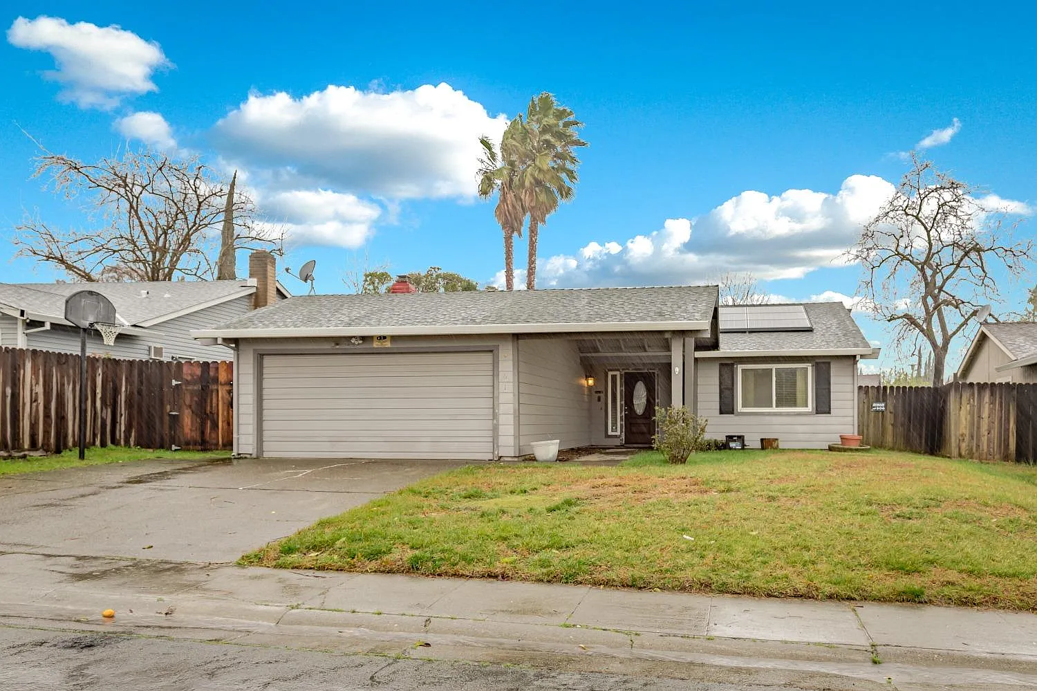 8061 Peppertree Way photo 1