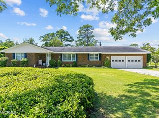 172 Shore Dr, Beaufort, NC 28516