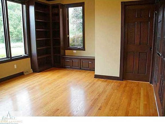 3rd image of 6281 E Pine Hollow Dr