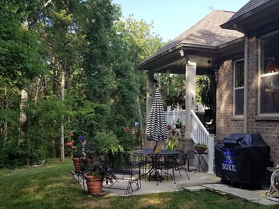 2nd image of 544 Fort Lee Ct