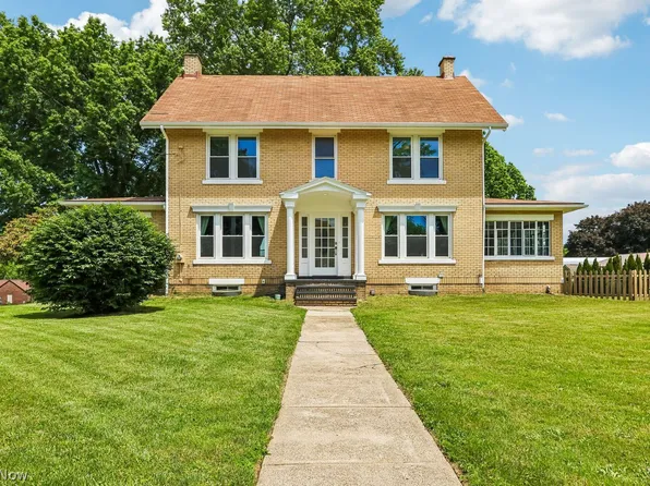 3405 Lincoln St E, Canton, OH 44707