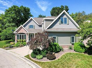 1120 Bluebird Trl, Waunakee, WI 53597