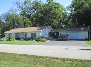 600 N Pleasant St, Hutsonville, IL 62433