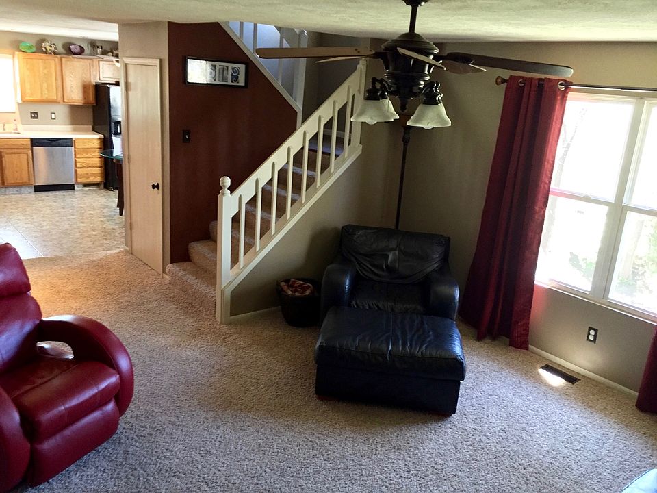 1817 SW Urish Rd, Topeka, KS 66615 Zillow